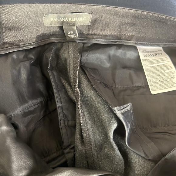 Pleated Faux Leather Pants - Picture 3 of 4